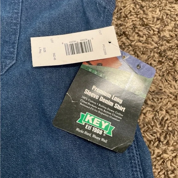 Key NWT denim, longsleeve, button-down shirt, men’s large 100% cot - Picture 2 of 3